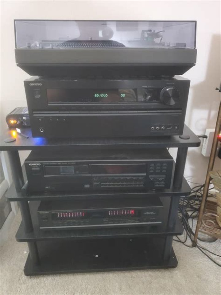 Is it bad to put turntable on receiver?