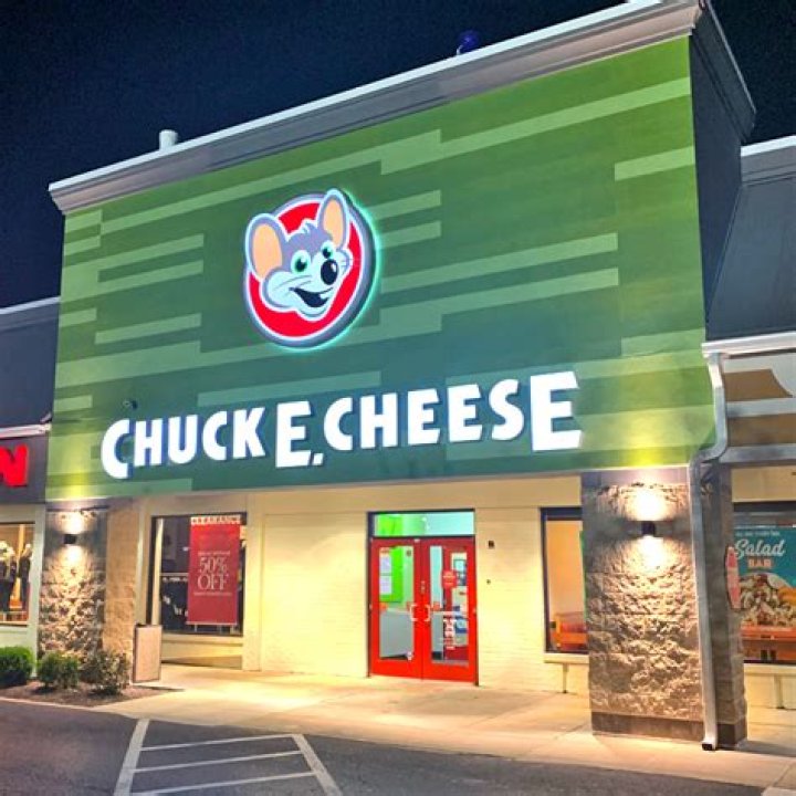 Is it free to get into Chuck E Cheese?