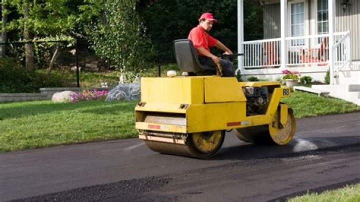 Is it good idea to hire contractor for driveway?
