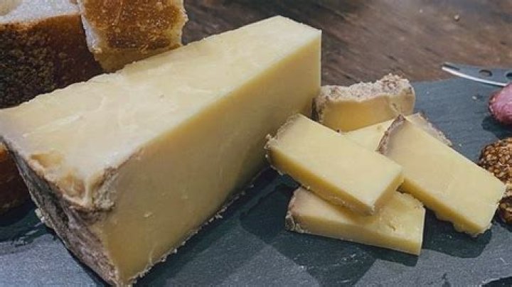 Is Montgomery cheese spicy?