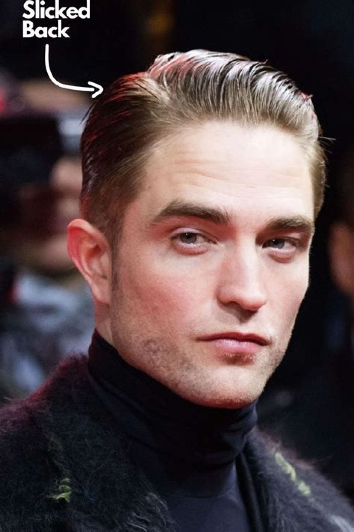 Is Robert Pattinson left handed?