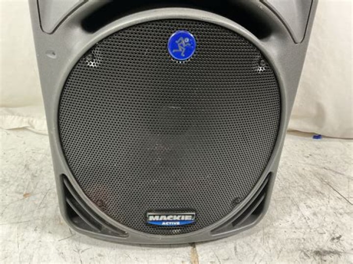 Is the Mackie SRM450 a PA speaker cabinet?