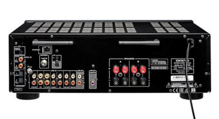 Is the Onkyo tx-8150 compatible with WiFi?