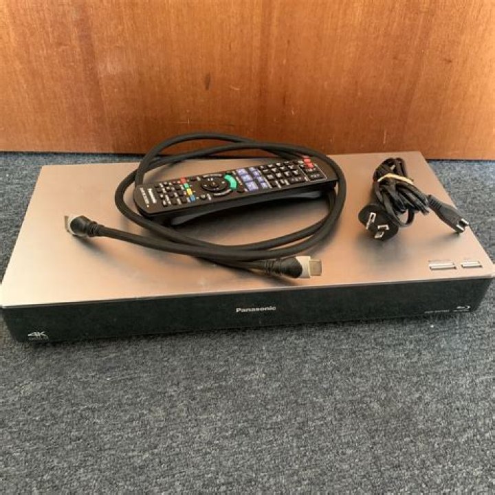 Is the Panasonic bwt955 a Blu ray Disc Recorder?