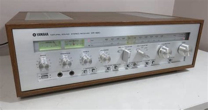 Is the Yamaha cr-820 a good FM receiver?