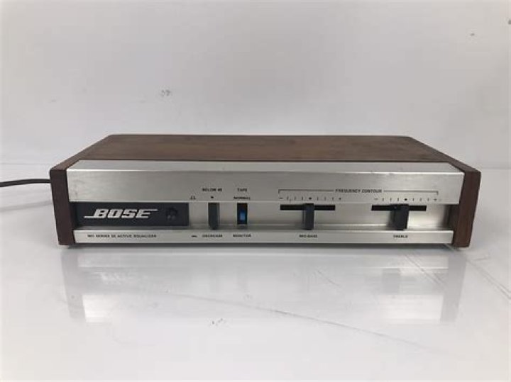 Is there an equalizer for the Bose 901?