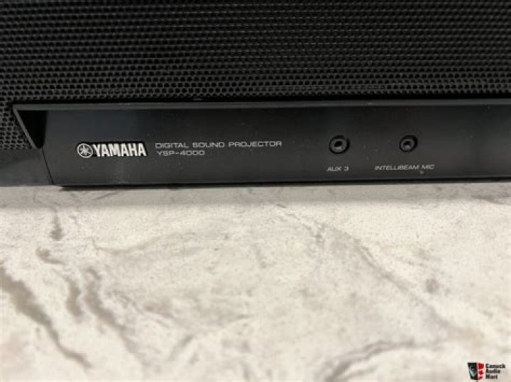 What are the features of the Yamaha ysp-4000 speaker?
