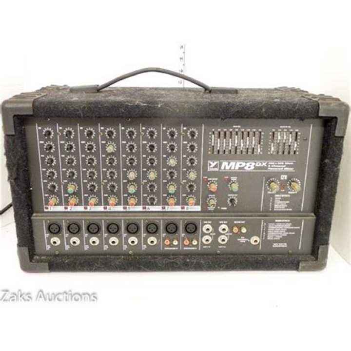 What are the features of the Yorkville mp8dx?