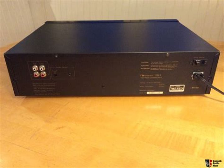What are the names of the Nakamichi Dr 3 decks?