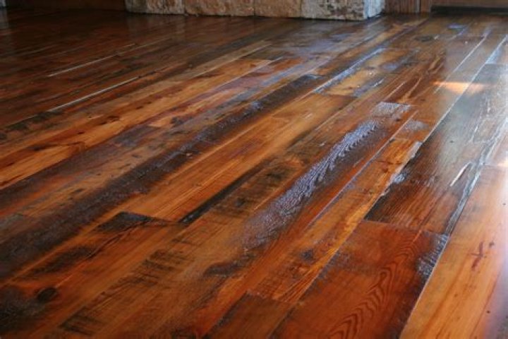 What can I do with reclaimed barn wood?