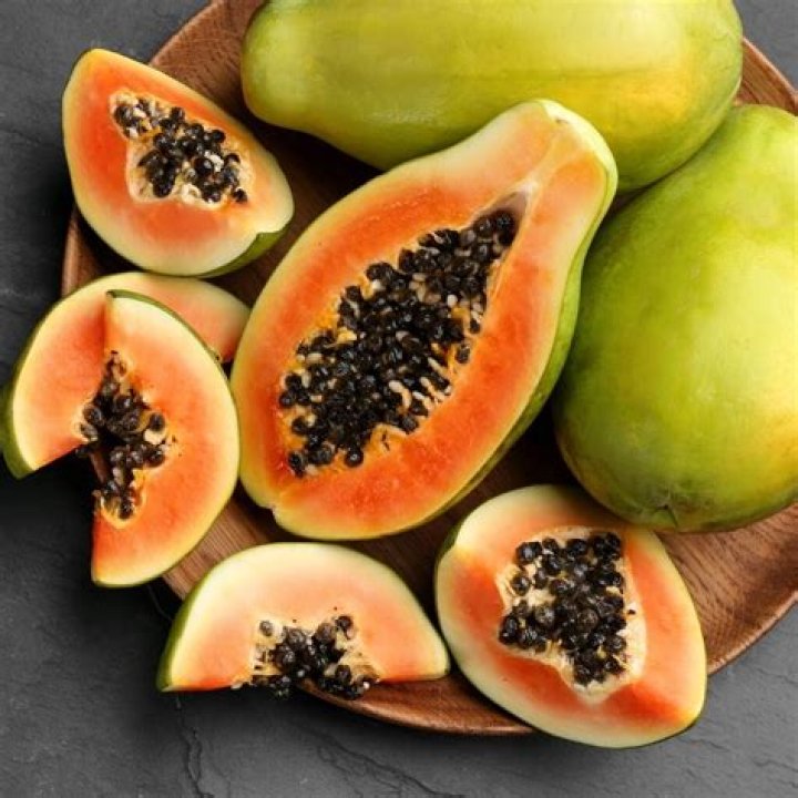 What caterpillar eats papaya?