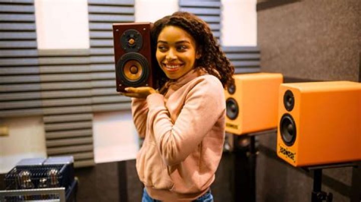 What causes one speaker to be louder than the other?
