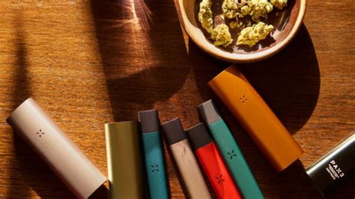 What do the four lights on PAX 2 mean?