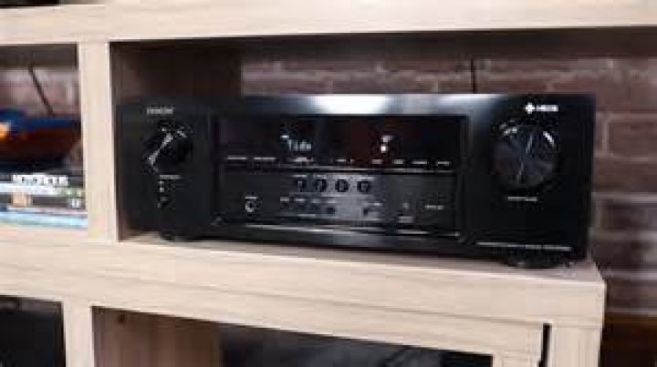 What does Eco mode do on Denon AVR s930h?