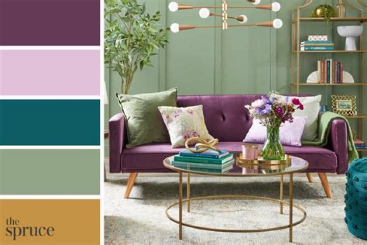 What does purple do to a room?