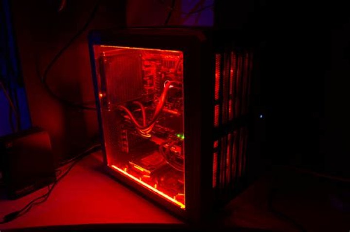 What does red light on PC case mean?