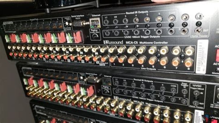 What does the mca-c5 multizone controller amplifier do?