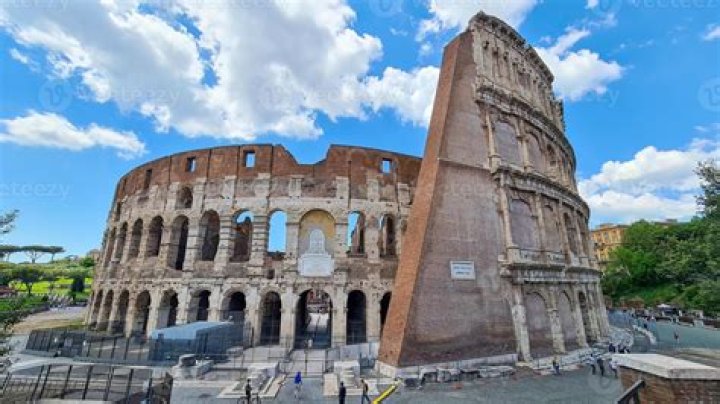 What is another name for the Amphitheatre Flavian?