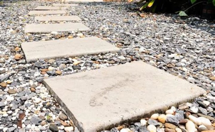 What is the cheapest type of rock for landscaping?