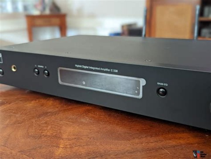 What kind of amplifier is the NAD c338?