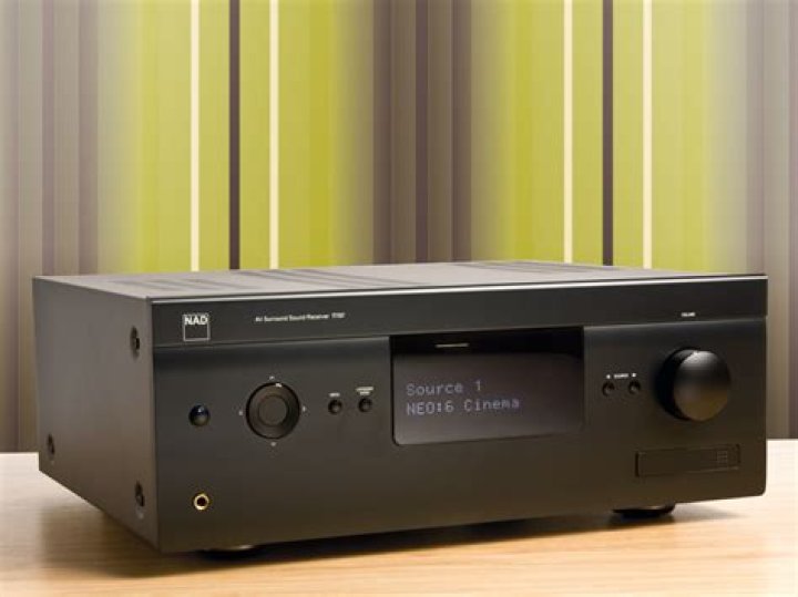 What kind of HDMI does the NAD t757 use?