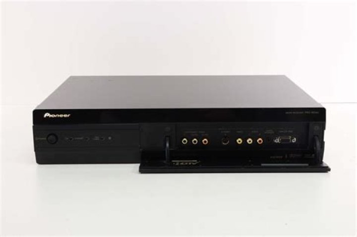What kind of receiver is the pioneer pro-r04u?