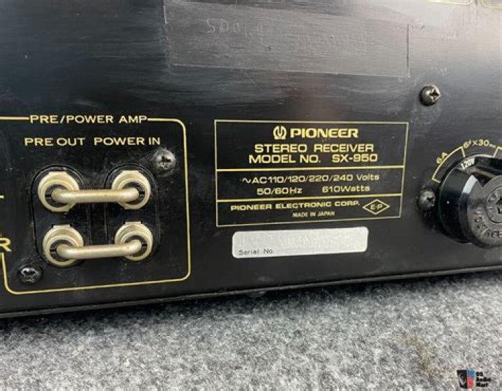 What kind of sound does the pioneer sx-950 make?