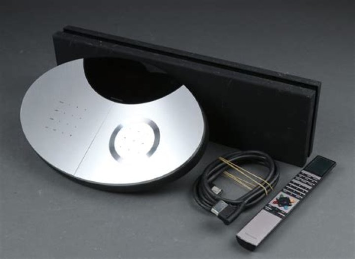 What makes a bang and Olufsen Beocenter 2?