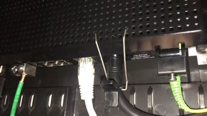 What type of cable does Verizon Fios use?