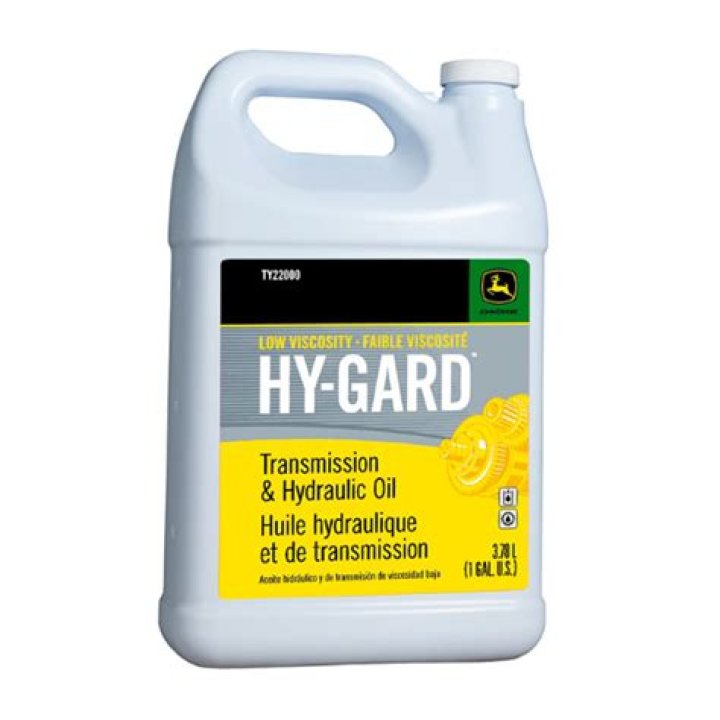 What type of fluid goes in a John Deere hydrostatic transmission?