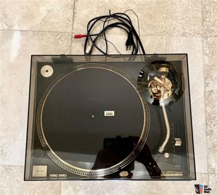 What was the original Technics sl-j33 turntable made for?