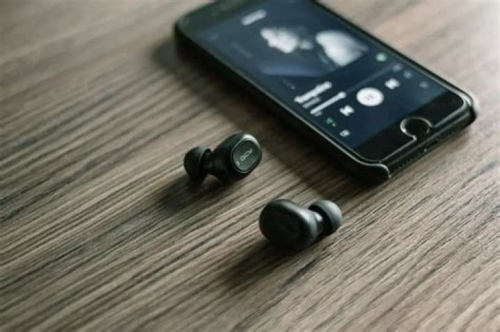 What year did Bluetooth headsets get sold?