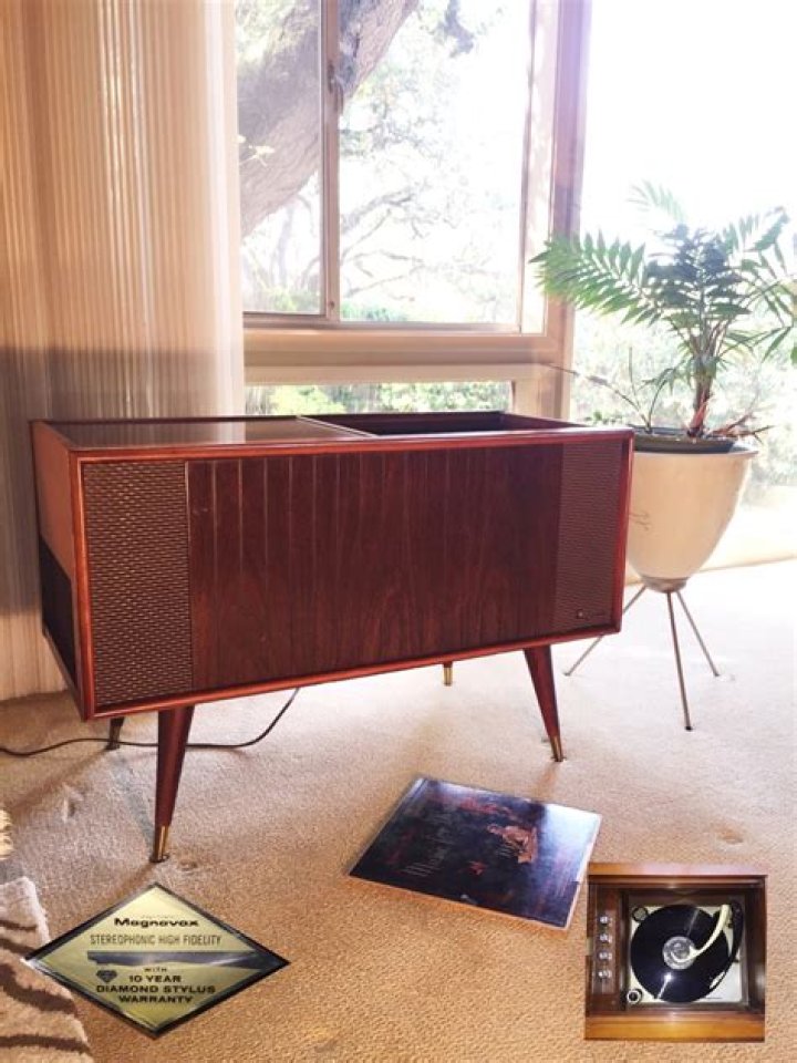 Where can I get a 1965 Magnavox record player?