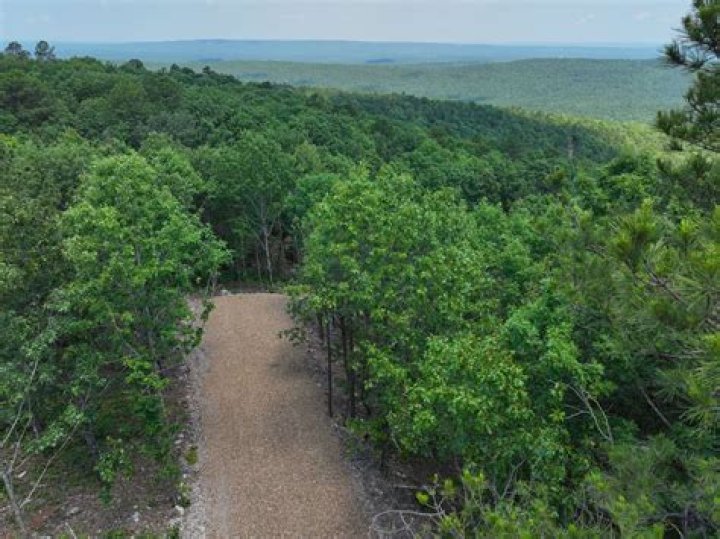 Where is most land for sale in Oklahoma?
