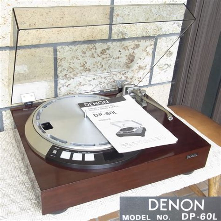 Where is the connector on a Denon dp-60l?