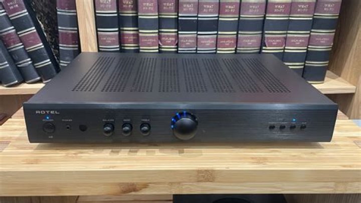 Which is the best Rotel amp to buy?