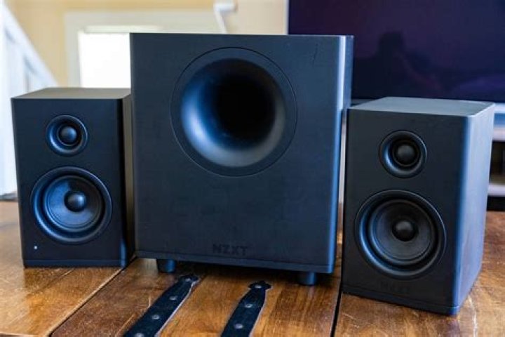 Which way should subwoofer face with soundbar?