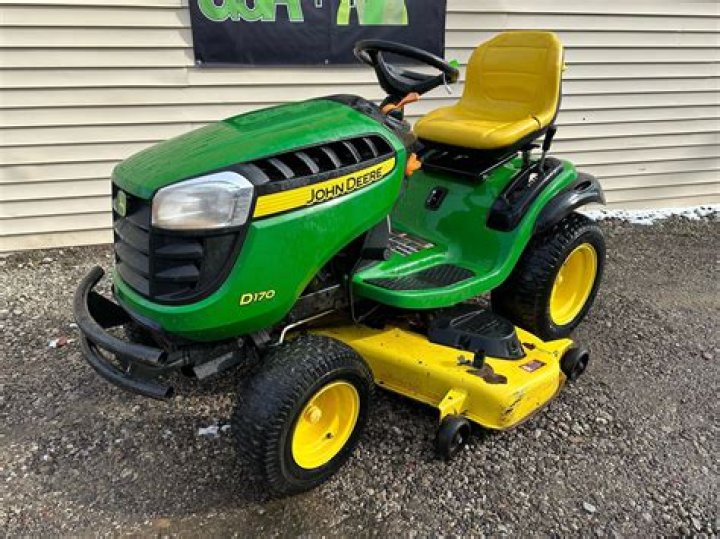 Who makes d170 John Deere?