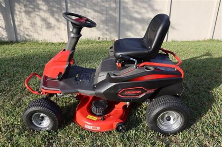 Who makes Power Pro riding mowers?