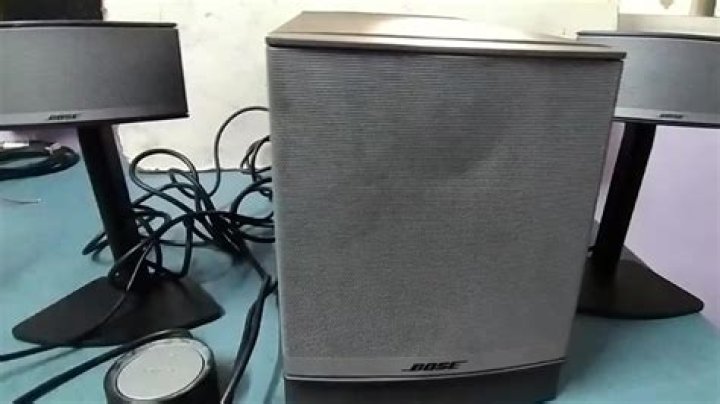 Why are my Bose companion speakers not working?