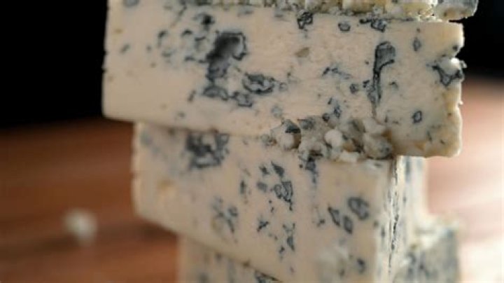 Why do people like eating blue cheese?