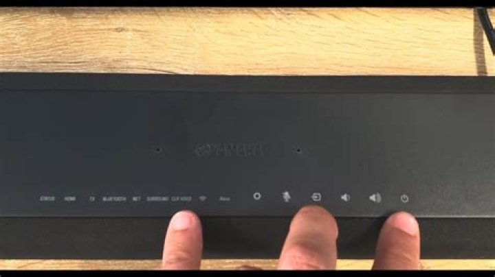 Why does my yamaha soundbar turn itself off?