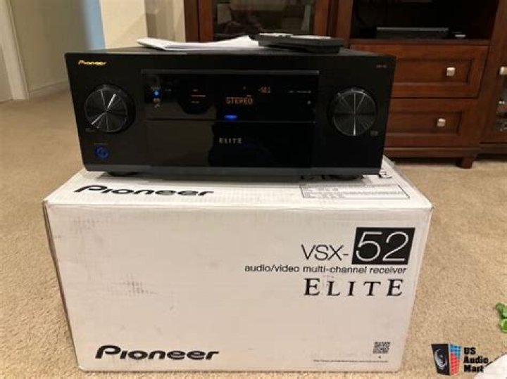 Why is my pioneer vsx-52 not working?