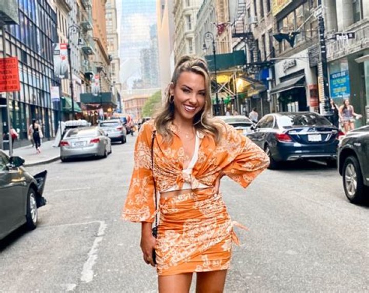 Why is Nicole Servinis leaving BT?
