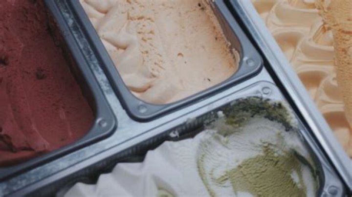 Will dry ice keep ice cream from melting?